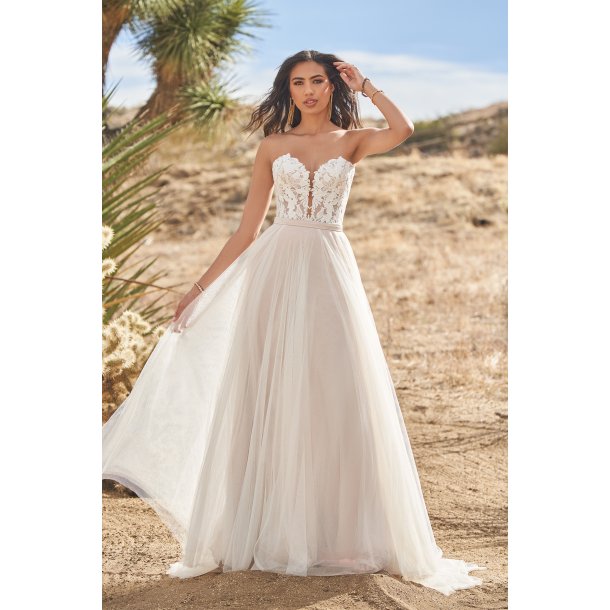 Lillian West 66257